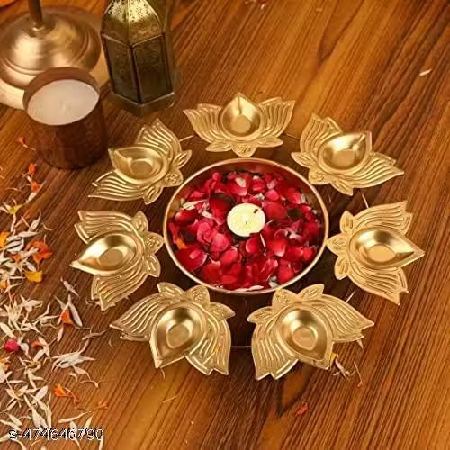 Decorative Kamal Diya Lotus Urli Diya Gold Finish Urli Floating Diyas & flowers Urli Traditional Kamal Diya Urli Bowl Urli Bowl for Floating Flowers | T-Light Candle Holder for Diwali & Navratri Metal Handicrafts
